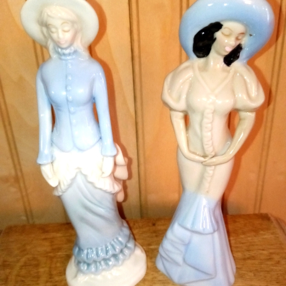 Two beautiful vintage Porcelain Lady figurines